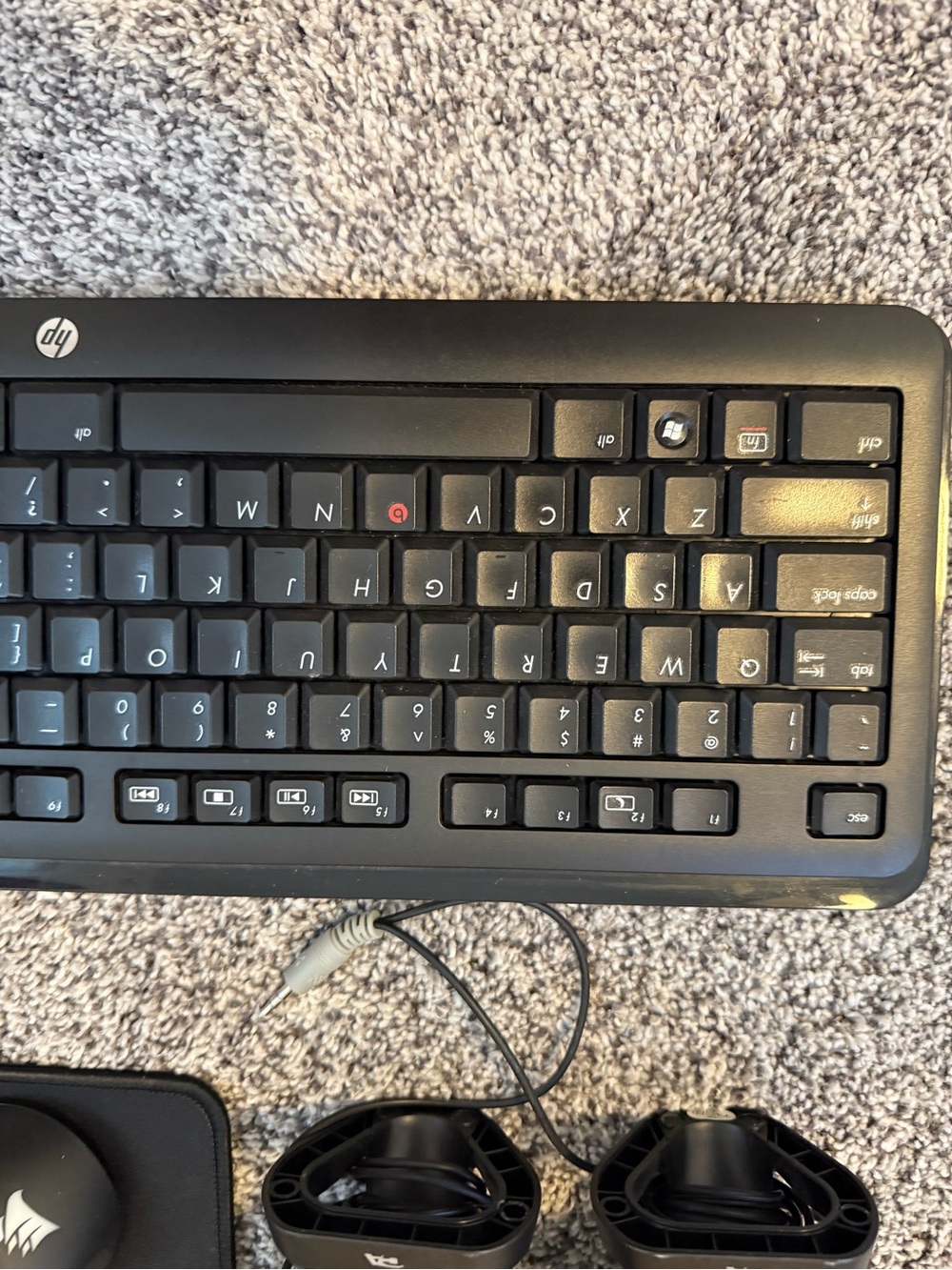 HP Black Wired Keyboard w/ Black Gaming Mouse, Large Mousepad & Speakers - Picture 4 of 5